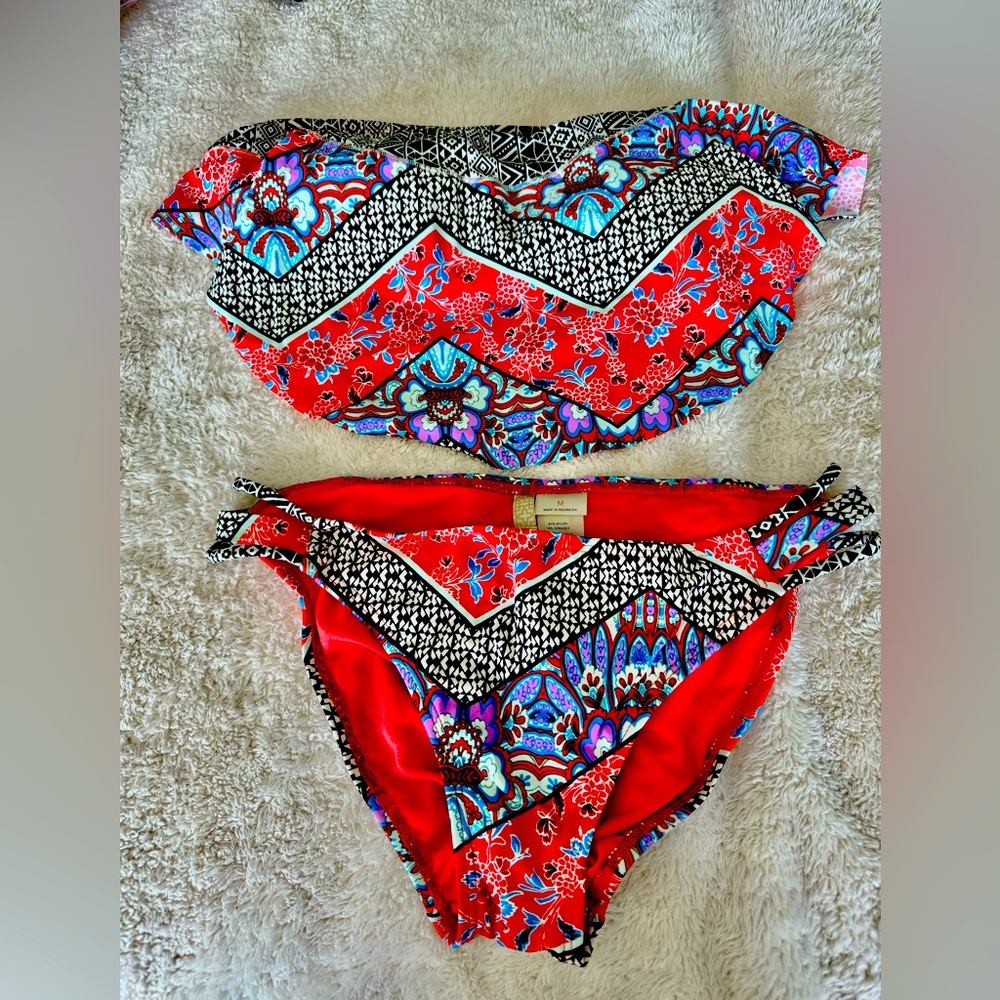 NEW GB size M strapless bikini